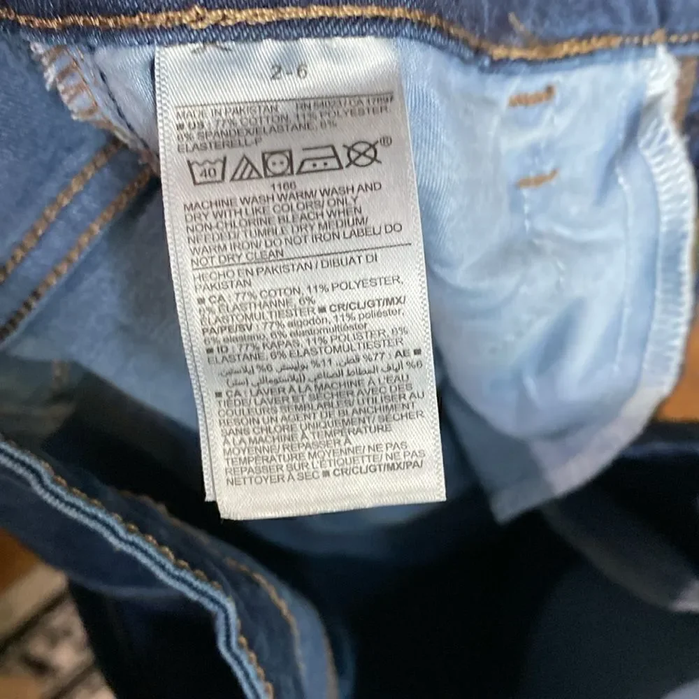 old navy forever fit 36 Cher Dark Denim Wash raw hem Skinny Jeans